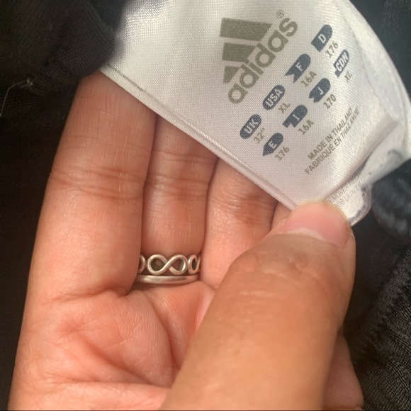 SOLD! ADIDAS WIDE LEG TRACK PANTS 🌹 - Picture 4 of 4